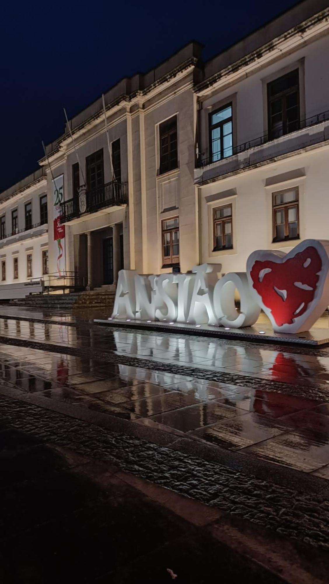 Casa Campores Anciao